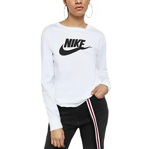 Nike Sportswear Women's Long Sleeve Shirt with Side Slit - Picture 3 of 5